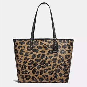 NWT Coach Reversible City Tote Leopard/ Black with mini pouch